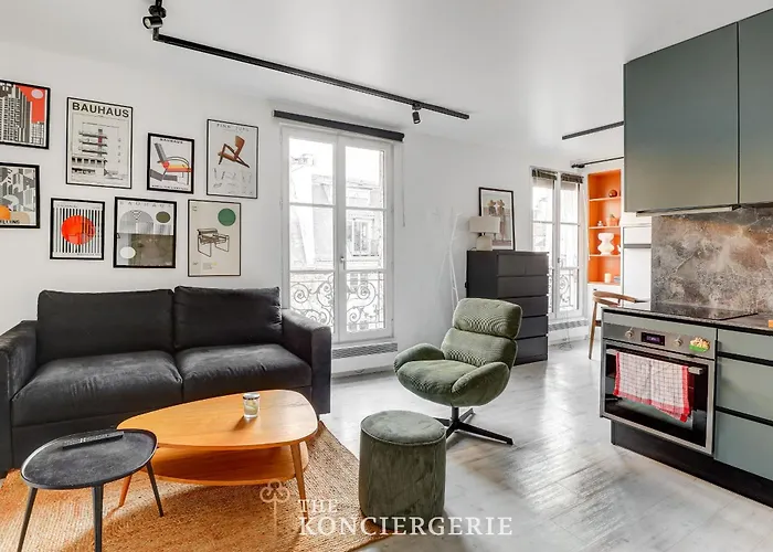 Elegant Pres Des Archives Nationales * パリ